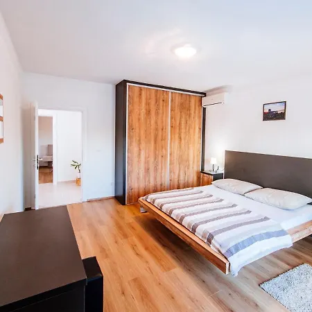 Charming Holiday In Privlaka With Private Pool
