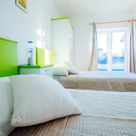 Hébergement de vacances Charming Holiday In Privlaka With Private Pool Privlaka (Zadar)