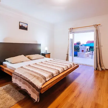 Casa vacanze Charming Holiday In Privlaka With Private Pool *
